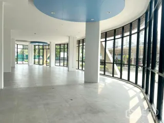 出租 商业空间 在 Phra Khanong, 曼谷