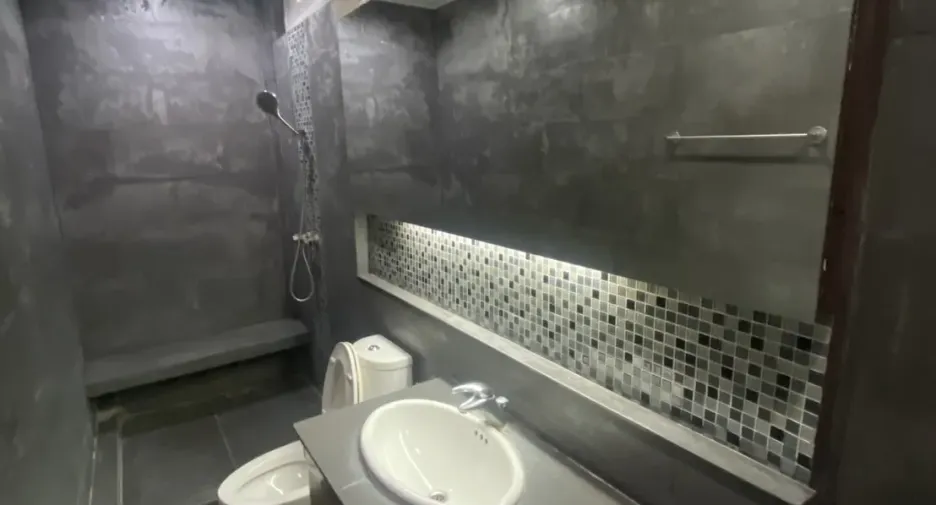For rent retail Space in Bang Rak, Bangkok