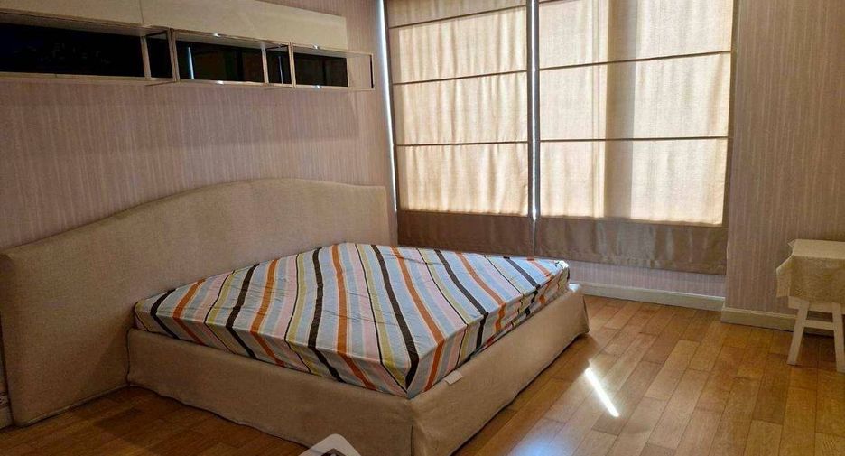 For sale 3 bedrooms condo in Bang Rak, Bangkok
