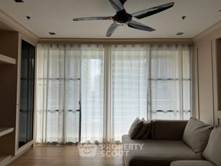 For sale 3 bedrooms condo in Bang Rak, Bangkok