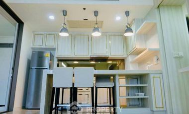 Condo en venta de 2 habitaciones en Yan Nawa, Bangkok