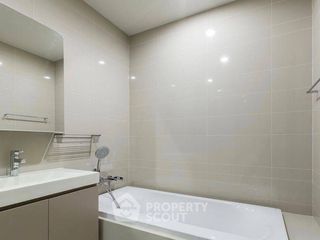 Wohnung zum Kauf mit 2 Zimmer in Pathum Wan, Bangkok