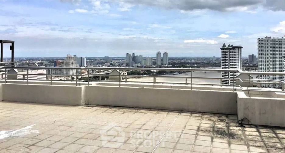 For sale 5 bedrooms condo in Bang Kho Laem, Bangkok