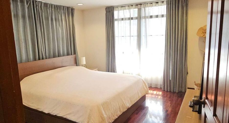 À louer 2 chambres condo à Watthana, Bangkok
