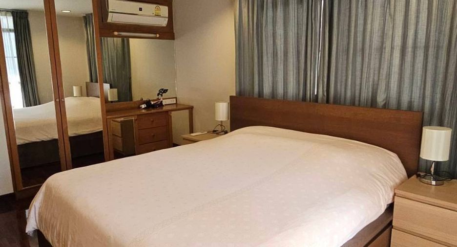 À louer 2 chambres condo à Watthana, Bangkok