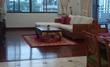 À louer 3 chambres condo à Khlong Toei, Bangkok