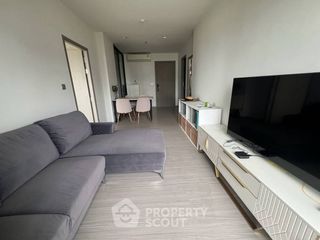 For rent 2 bedrooms condo in Huai Khwang, Bangkok