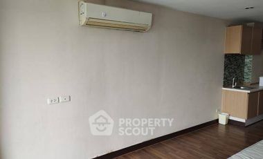 For sale 1 bed condo in Huai Khwang, Bangkok