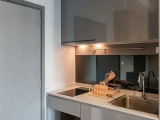 Продажа 1 кровать кондо в Пхра Кханонг, Бангкок