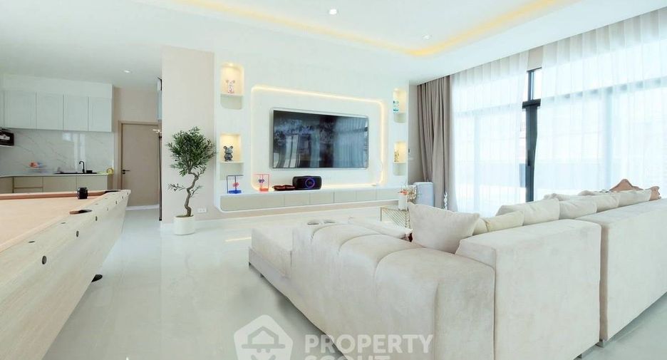 For sale 5 bedrooms villa in Bang Saray, Pattaya