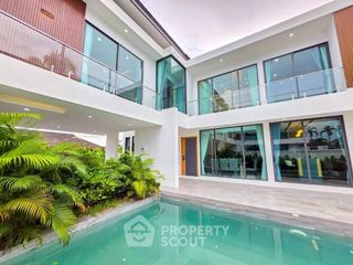 For sale 4 bedrooms villa in Bang Lamung, Chonburi