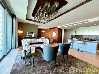For rent 3 bedrooms condo in Khlong San, Bangkok