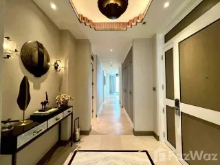 For rent 3 bedrooms condo in Khlong San, Bangkok