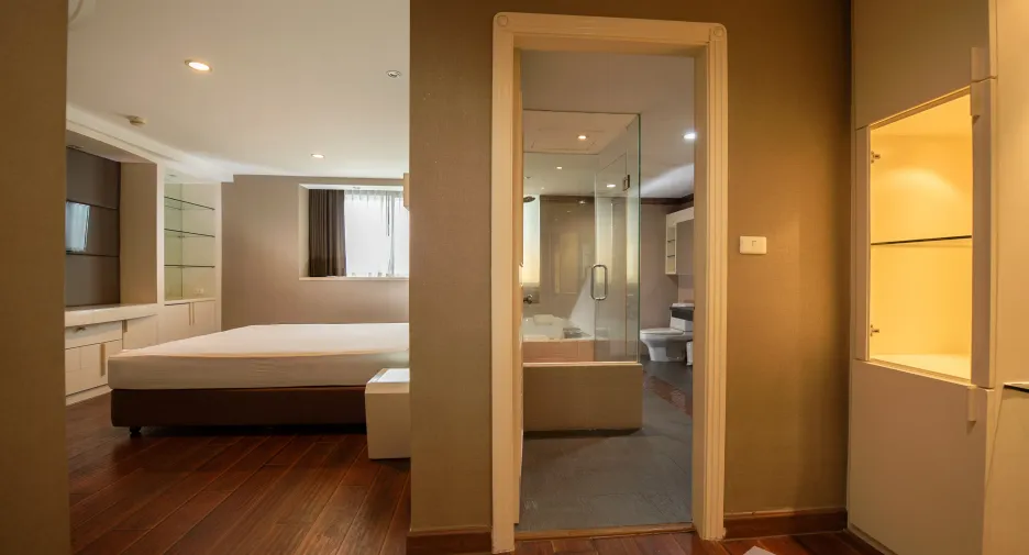 Wohnung zum Kauf und zur Miete mit 3 Zimmer in Khlong Toei, Bangkok