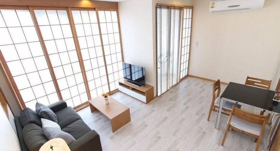 For sale 2 bedrooms condo in Phra Khanong, Bangkok
