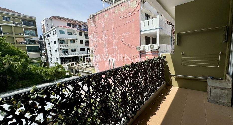 For sale 1 bed condo in Pratumnak, Pattaya