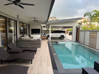 For sale 4 bedrooms house in Bang Lamung, Chonburi