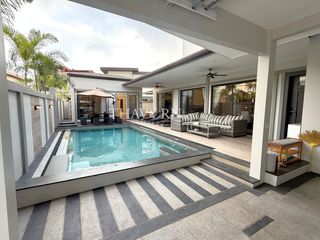 For sale 4 bedrooms house in Bang Lamung, Chonburi