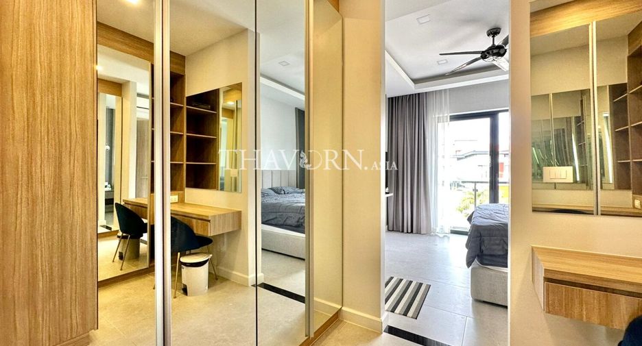 For sale 4 bedrooms house in South Pattaya, Pattaya