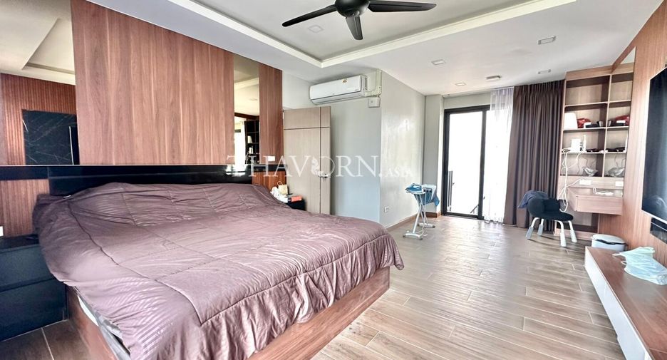 For sale 4 bedrooms house in South Pattaya, Pattaya
