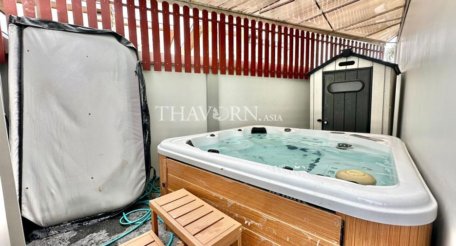 For sale 4 bedrooms house in South Pattaya, Pattaya