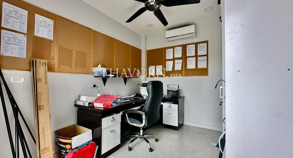For sale 4 bedrooms house in South Pattaya, Pattaya
