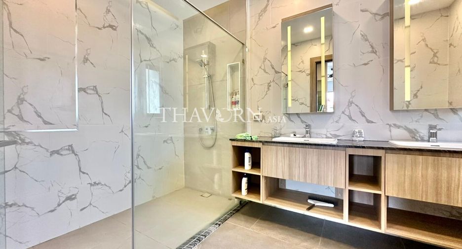 For sale 4 bedrooms house in South Pattaya, Pattaya