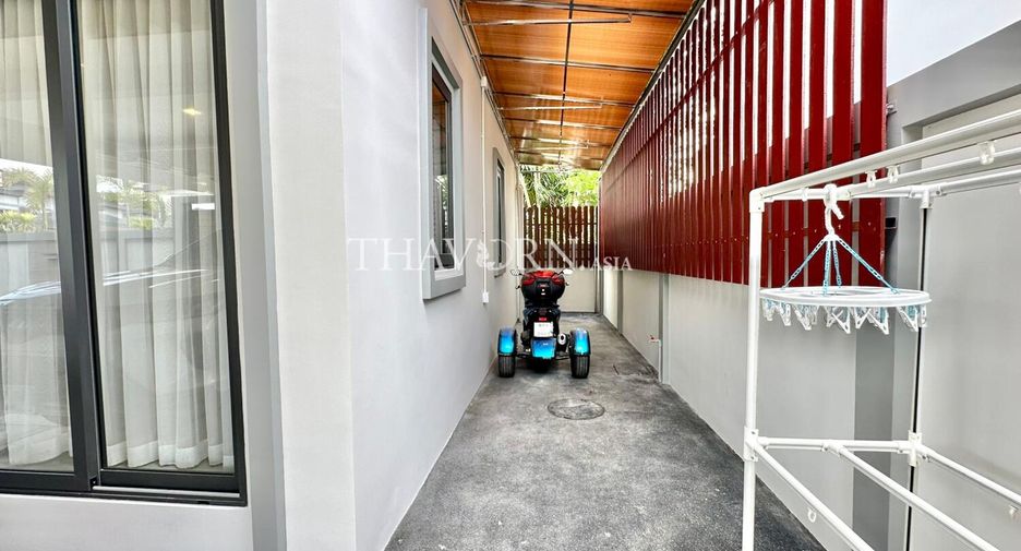 For sale 4 bedrooms house in South Pattaya, Pattaya