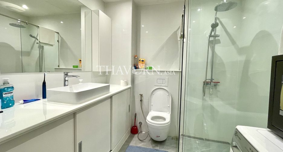 For sale 2 bedrooms condo in Pratumnak, Pattaya