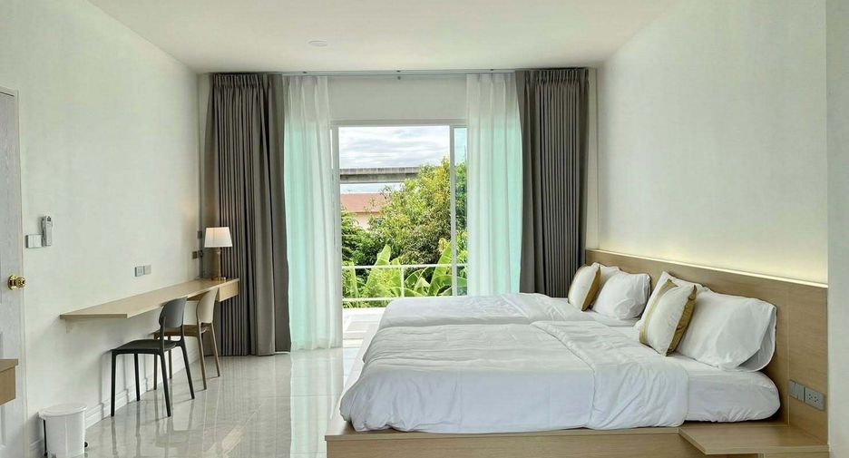 For sale and for rent 5 bedrooms house in Lat Krabang, Bangkok