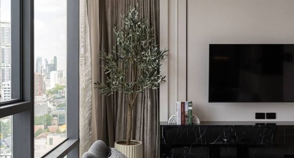 For rent 2 bedrooms condo in Watthana, Bangkok