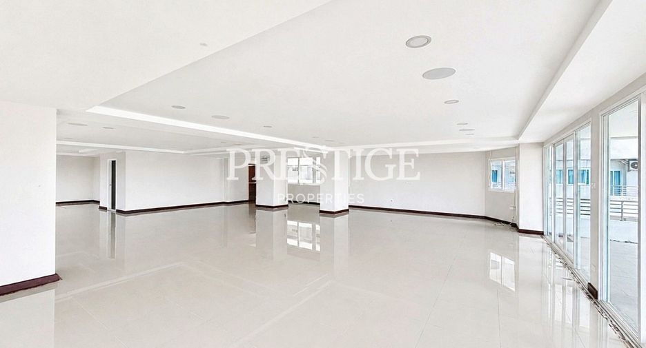 For sale 3 bedrooms condo in Sattahip, Chonburi