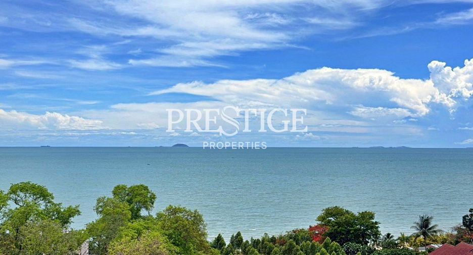 For sale 3 bedrooms condo in Sattahip, Chonburi
