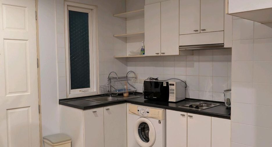 For rent 1 bed condo in Yan Nawa, Bangkok