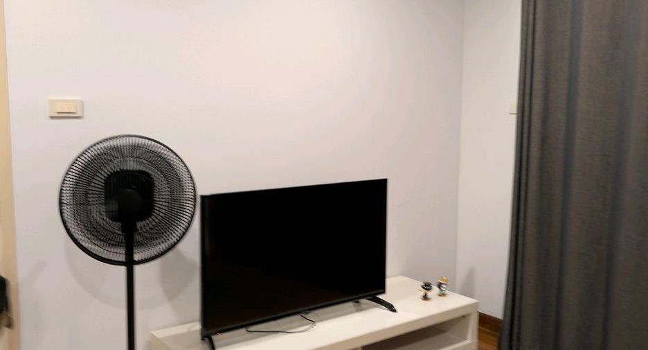 For rent 1 bed condo in Yan Nawa, Bangkok
