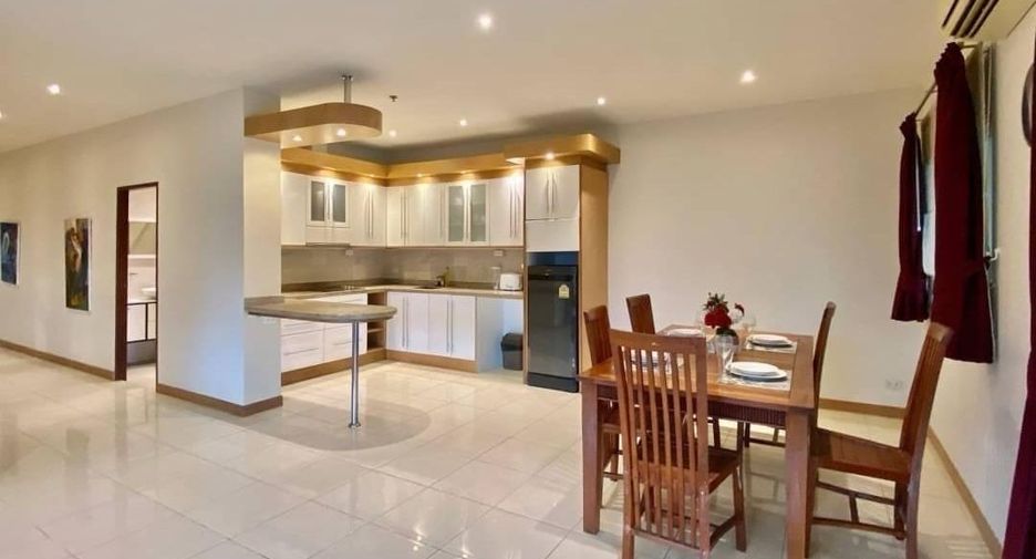 For sale 3 bedrooms villa in Pratumnak, Pattaya
