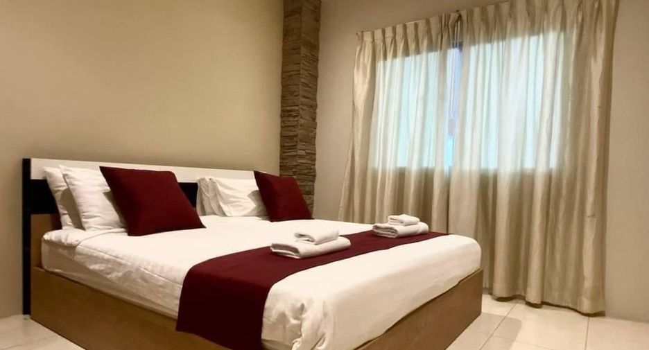 For sale 3 bedrooms villa in Pratumnak, Pattaya