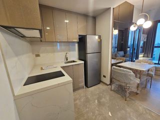 À louer 1 chambre condo à Huai Khwang, Bangkok