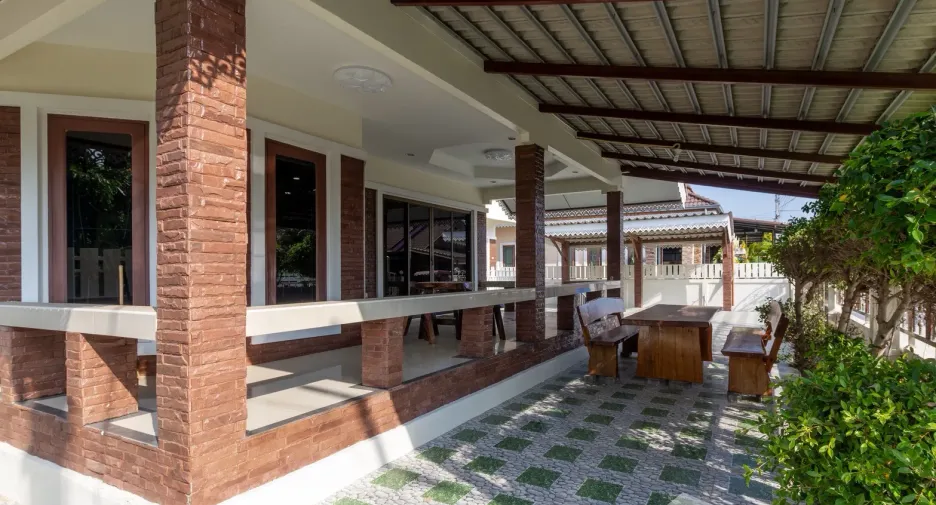 For sale and for rent 2 bedrooms house in Pran Buri, Prachuap Khiri Khan