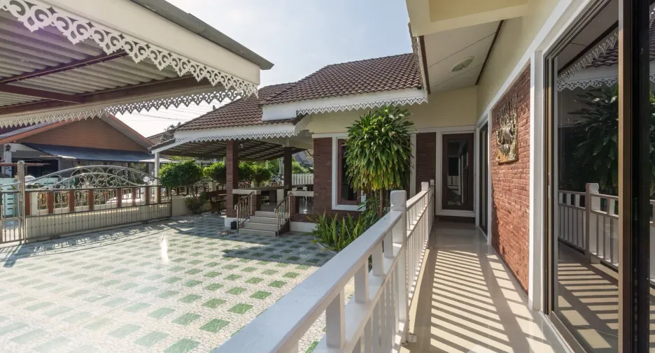 For sale and for rent 2 bedrooms house in Pran Buri, Prachuap Khiri Khan