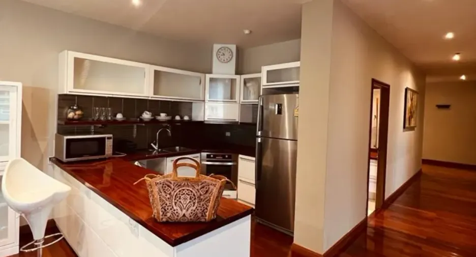 For sale 3 bedrooms condo in Pratumnak, Pattaya