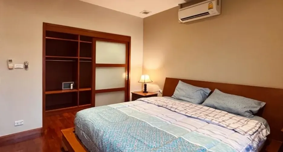 For sale 3 bedrooms condo in Pratumnak, Pattaya