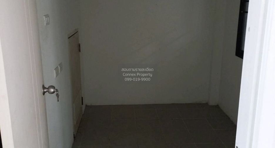 Продажа 3 спальни таунхаус в Мин Бури, Бангкок