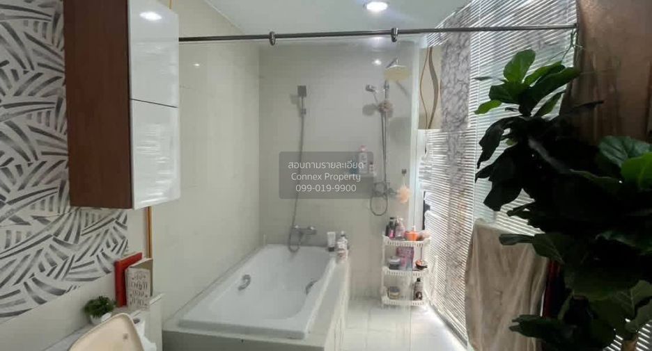 Продажа 2 спальни кондо в Щаттхана, Бангкок
