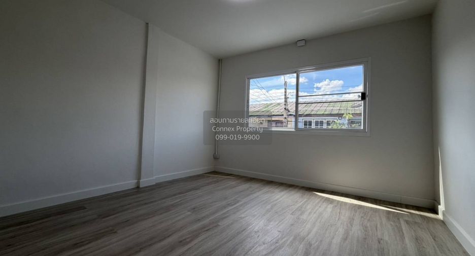 À vendre 3 chambres maison de ville à Mueang Samut Prakan, Samut Prakan