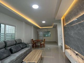 À vendre 4 chambres maison à Nong Chok, Bangkok