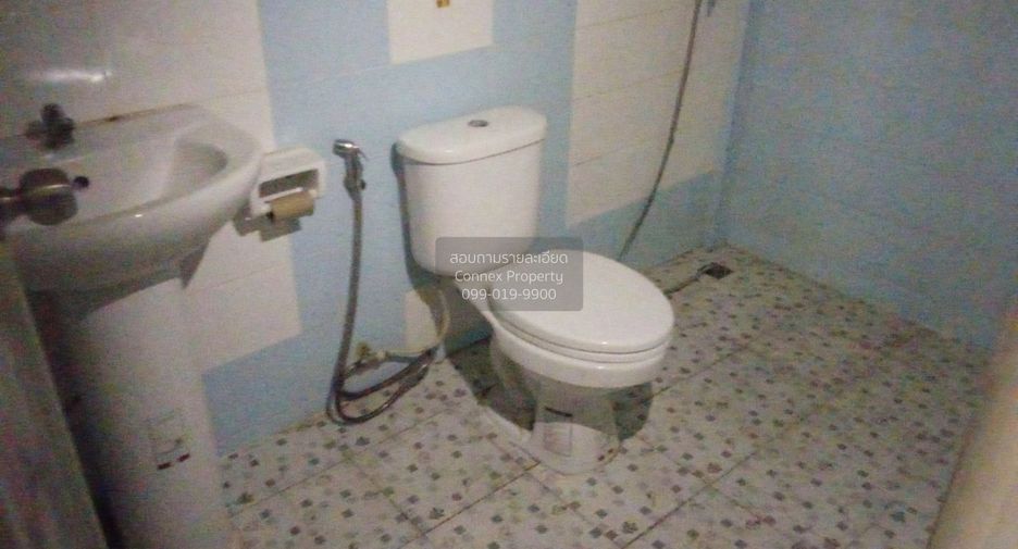 For sale 2 bedrooms townhouse in Mueang Chon Buri, Chonburi