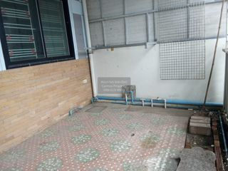 Reihenhaus zum Kauf mit 2 Zimmer in Mueang Chon Buri, Chonburi