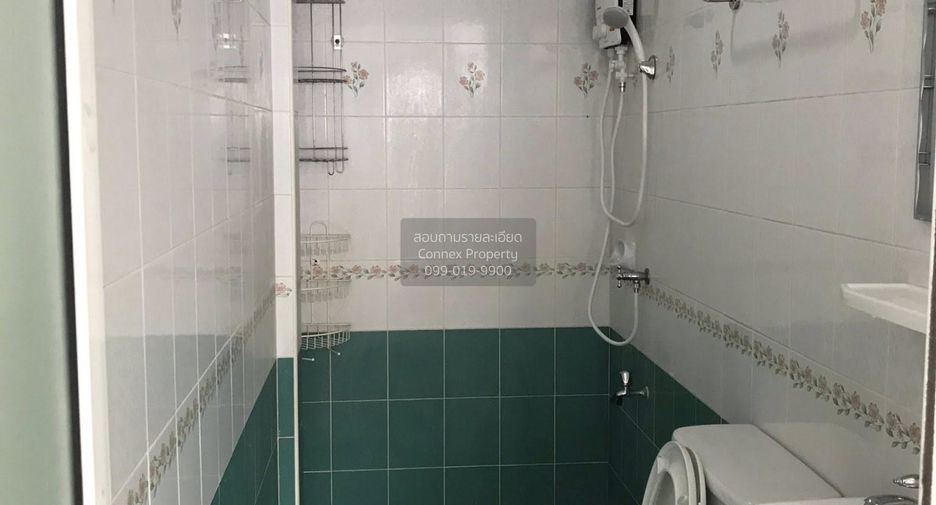 For sale 2 ベッドルーム townhouse in Lat Krabang, Bangkok