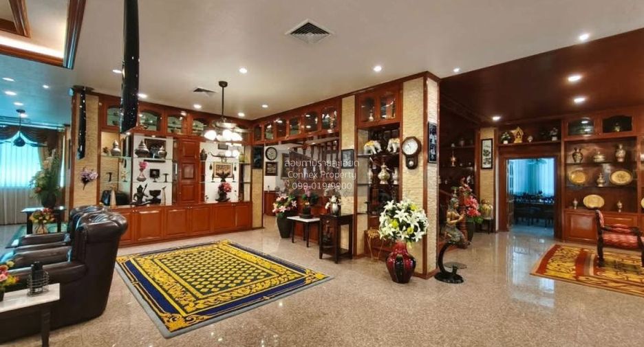For sale 6 bedrooms house in Bang Bua Thong, Nonthaburi
